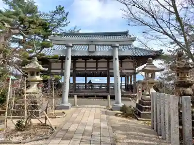 常宮神社の{uncategorized: "未分類", other: "その他", undefined: "問題あり", building: "その他建物", grave: "お墓", sacred_gate: "鳥居", guardian: "狛犬", statue: "像", buddha: "仏像", history: "歴史", nature: "自然", garden: "庭園", animal: "動物", pagoda: "塔", temizu: "手水舎", mountain_gate: "山門・神門", sanctuary: "本殿・本堂", subordinate: "末社・摂社", art: "芸術", scenery: "景色", jizo: "地蔵", ema: "絵馬", goshuin: "御朱印", omikuji: "おみくじ", items: "授与品その他", amulet: "お守り", goshuincho: "御朱印帳", eats: "食事", festival: "お祭り", votive_dance: "神楽", shichigosan: "七五三参", wedding: "結婚式", experience: "体験その他", initially: "初詣", around: "周辺", anti_infection: "感染症対策"}