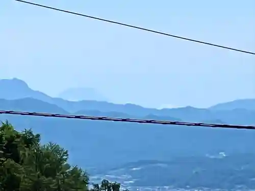 菱野健功神社の景色