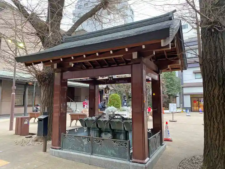 とげぬき地蔵尊 高岩寺の手水舎