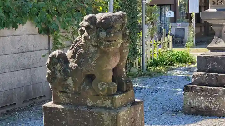 六月八幡神社の狛犬
