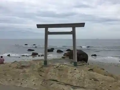 つぶてヶ浦鳥居（伊勢神宮遥拝所）の鳥居