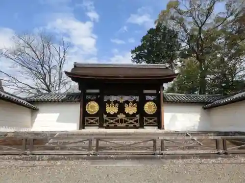 醍醐寺の山門