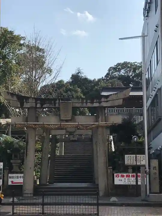 岡田神社の鳥居