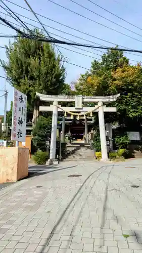 鳩ヶ谷氷川神社の鳥居