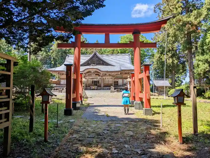 氣比神社の鳥居