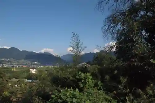 山梨岡神社の景色