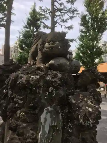 お三の宮日枝神社の狛犬