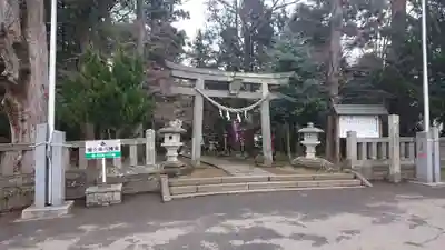 間々田八幡宮の鳥居