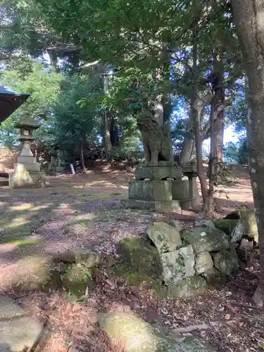 布自伎美神社の狛犬