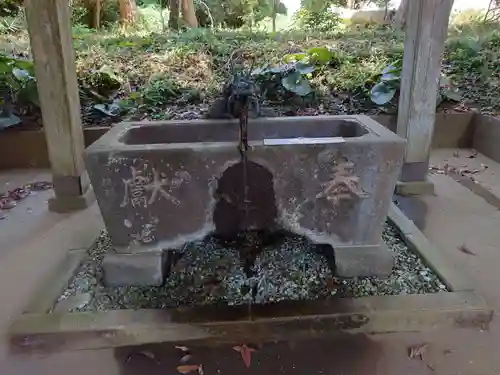 雷神社の手水舎