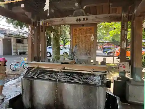 真清田神社の手水舎