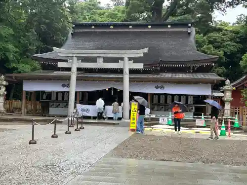 鹿島神宮の{uncategorized: "未分類", other: "その他", undefined: "問題あり", building: "その他建物", grave: "お墓", sacred_gate: "鳥居", guardian: "狛犬", statue: "像", buddha: "仏像", history: "歴史", nature: "自然", garden: "庭園", animal: "動物", pagoda: "塔", temizu: "手水舎", mountain_gate: "山門・神門", sanctuary: "本殿・本堂", subordinate: "末社・摂社", art: "芸術", scenery: "景色", jizo: "地蔵", ema: "絵馬", goshuin: "御朱印", omikuji: "おみくじ", items: "授与品その他", amulet: "お守り", goshuincho: "御朱印帳", eats: "食事", festival: "お祭り", votive_dance: "神楽", shichigosan: "七五三参", wedding: "結婚式", experience: "体験その他", initially: "初詣", around: "周辺", anti_infection: "感染症対策"}