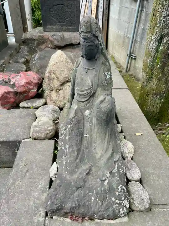 正覚寺の{uncategorized: "未分類", other: "その他", undefined: "問題あり", building: "その他建物", grave: "お墓", sacred_gate: "鳥居", guardian: "狛犬", statue: "像", buddha: "仏像", history: "歴史", nature: "自然", garden: "庭園", animal: "動物", pagoda: "塔", temizu: "手水舎", mountain_gate: "山門・神門", sanctuary: "本殿・本堂", subordinate: "末社・摂社", art: "芸術", scenery: "景色", jizo: "地蔵", ema: "絵馬", goshuin: "御朱印", omikuji: "おみくじ", items: "授与品その他", amulet: "お守り", goshuincho: "御朱印帳", eats: "食事", festival: "お祭り", votive_dance: "神楽", shichigosan: "七五三参", wedding: "結婚式", experience: "体験その他", initially: "初詣", around: "周辺", anti_infection: "感染症対策"}