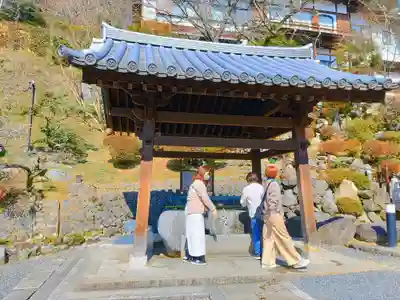 岡寺（龍蓋寺）の手水舎