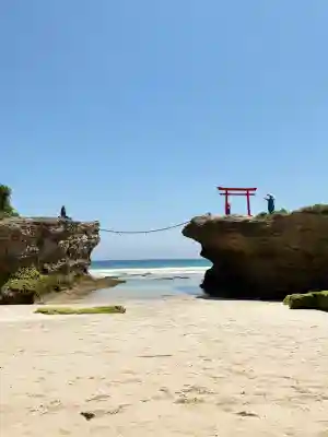 伊古奈比咩命神社の{uncategorized: "未分類", other: "その他", undefined: "問題あり", building: "その他建物", grave: "お墓", sacred_gate: "鳥居", guardian: "狛犬", statue: "像", buddha: "仏像", history: "歴史", nature: "自然", garden: "庭園", animal: "動物", pagoda: "塔", temizu: "手水舎", mountain_gate: "山門・神門", sanctuary: "本殿・本堂", subordinate: "末社・摂社", art: "芸術", scenery: "景色", jizo: "地蔵", ema: "絵馬", goshuin: "御朱印", omikuji: "おみくじ", items: "授与品その他", amulet: "お守り", goshuincho: "御朱印帳", eats: "食事", festival: "お祭り", votive_dance: "神楽", shichigosan: "七五三参", wedding: "結婚式", experience: "体験その他", initially: "初詣", around: "周辺", anti_infection: "感染症対策"}