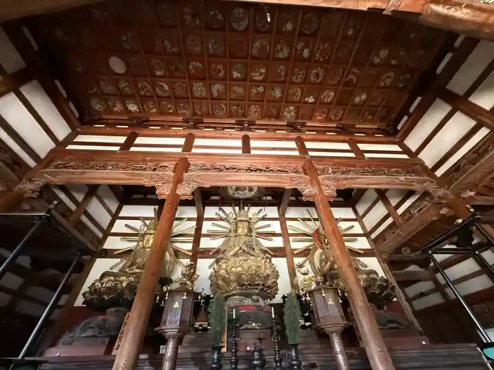 根来寺の{uncategorized: "未分類", other: "その他", undefined: "問題あり", building: "その他建物", grave: "お墓", sacred_gate: "鳥居", guardian: "狛犬", statue: "像", buddha: "仏像", history: "歴史", nature: "自然", garden: "庭園", animal: "動物", pagoda: "塔", temizu: "手水舎", mountain_gate: "山門・神門", sanctuary: "本殿・本堂", subordinate: "末社・摂社", art: "芸術", scenery: "景色", jizo: "地蔵", ema: "絵馬", goshuin: "御朱印", omikuji: "おみくじ", items: "授与品その他", amulet: "お守り", goshuincho: "御朱印帳", eats: "食事", festival: "お祭り", votive_dance: "神楽", shichigosan: "七五三参", wedding: "結婚式", experience: "体験その他", initially: "初詣", around: "周辺", anti_infection: "感染症対策"}