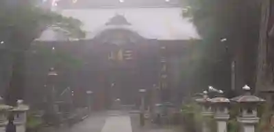 三峯神社の山門・神門