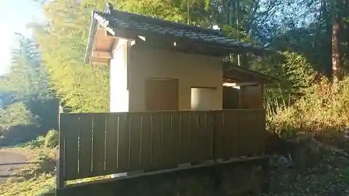 菅東山出世稲荷神社のその他建物