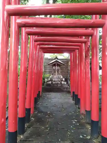 鎮守氷川神社の鳥居