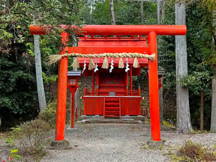 敢國神社の鳥居