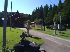 居多神社の建物その他