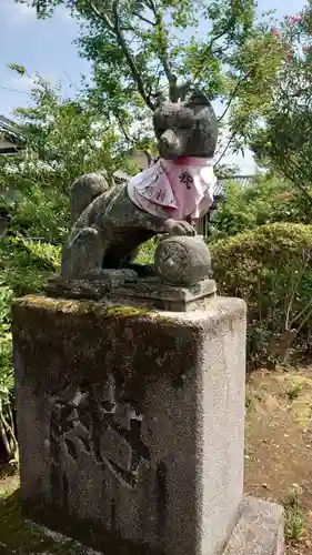 尾曳稲荷神社の狛犬