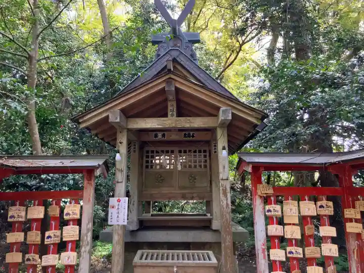 氣多大社の{uncategorized: "未分類", other: "その他", undefined: "問題あり", building: "その他建物", grave: "お墓", sacred_gate: "鳥居", guardian: "狛犬", statue: "像", buddha: "仏像", history: "歴史", nature: "自然", garden: "庭園", animal: "動物", pagoda: "塔", temizu: "手水舎", mountain_gate: "山門・神門", sanctuary: "本殿・本堂", subordinate: "末社・摂社", art: "芸術", scenery: "景色", jizo: "地蔵", ema: "絵馬", goshuin: "御朱印", omikuji: "おみくじ", items: "授与品その他", amulet: "お守り", goshuincho: "御朱印帳", eats: "食事", festival: "お祭り", votive_dance: "神楽", shichigosan: "七五三参", wedding: "結婚式", experience: "体験その他", initially: "初詣", around: "周辺", anti_infection: "感染症対策"}
