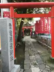 雷電稲荷神社の鳥居