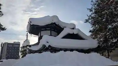 眞久寺六角堂の本殿・本堂