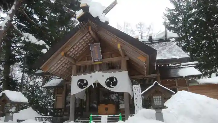 大谷地神社の本殿・本堂