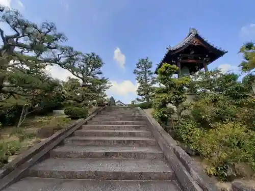 永慶寺の{uncategorized: "未分類", other: "その他", undefined: "問題あり", building: "その他建物", grave: "お墓", sacred_gate: "鳥居", guardian: "狛犬", statue: "像", buddha: "仏像", history: "歴史", nature: "自然", garden: "庭園", animal: "動物", pagoda: "塔", temizu: "手水舎", mountain_gate: "山門・神門", sanctuary: "本殿・本堂", subordinate: "末社・摂社", art: "芸術", scenery: "景色", jizo: "地蔵", ema: "絵馬", goshuin: "御朱印", omikuji: "おみくじ", items: "授与品その他", amulet: "お守り", goshuincho: "御朱印帳", eats: "食事", festival: "お祭り", votive_dance: "神楽", shichigosan: "七五三参", wedding: "結婚式", experience: "体験その他", initially: "初詣", around: "周辺", anti_infection: "感染症対策"}