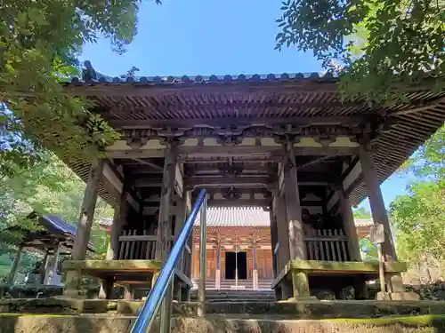 朝光寺の山門