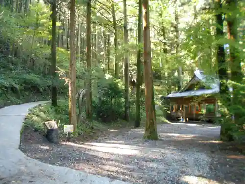 上色見熊野座神社の建物その他