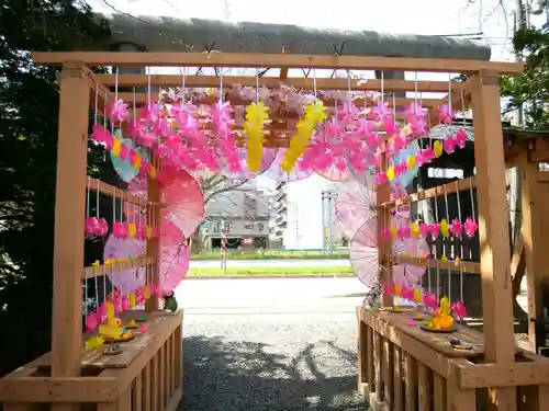 札幌諏訪神社の山門