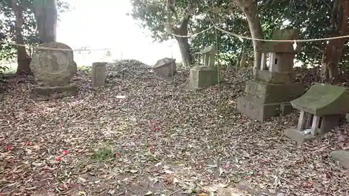 八幡神社の末社