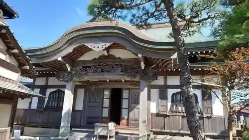 日蓮宗龍口山本龍寺の本殿・本堂
