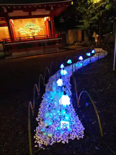 浅草神社の庭園