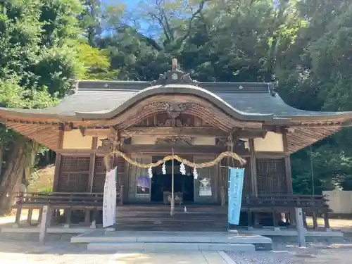 三島神社の本殿