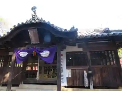 高岡神社の本殿・本堂