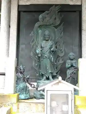 倶利迦羅不動寺山頂本堂の仏像