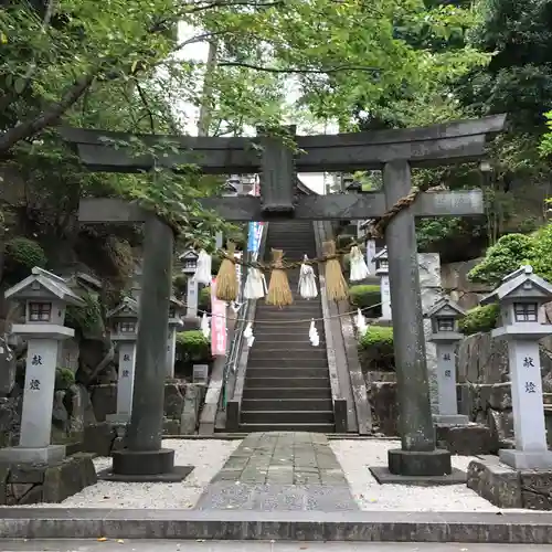 師岡熊野神社の鳥居