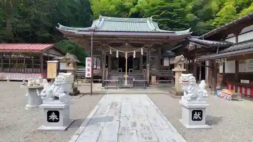 早馬神社の本殿