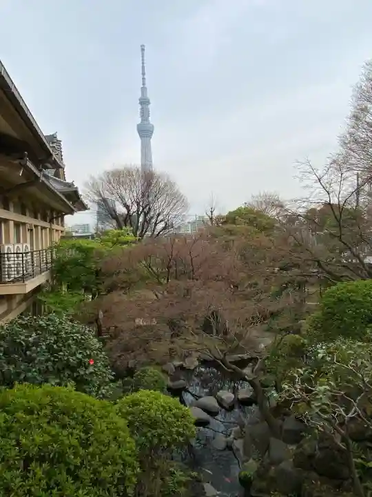 待乳山聖天(本龍院)の{uncategorized: "未分類", other: "その他", undefined: "問題あり", building: "その他建物", grave: "お墓", sacred_gate: "鳥居", guardian: "狛犬", statue: "像", buddha: "仏像", history: "歴史", nature: "自然", garden: "庭園", animal: "動物", pagoda: "塔", temizu: "手水舎", mountain_gate: "山門・神門", sanctuary: "本殿・本堂", subordinate: "末社・摂社", art: "芸術", scenery: "景色", jizo: "地蔵", ema: "絵馬", goshuin: "御朱印", omikuji: "おみくじ", items: "授与品その他", amulet: "お守り", goshuincho: "御朱印帳", eats: "食事", festival: "お祭り", votive_dance: "神楽", shichigosan: "七五三参", wedding: "結婚式", experience: "体験その他", initially: "初詣", around: "周辺", anti_infection: "感染症対策"}