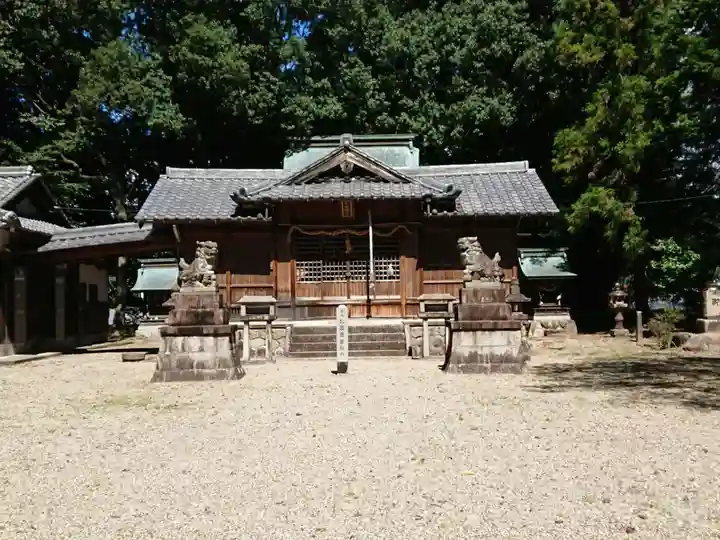八剱神社の本殿・本堂