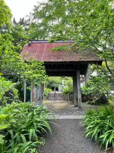 安房高野山妙音院の山門