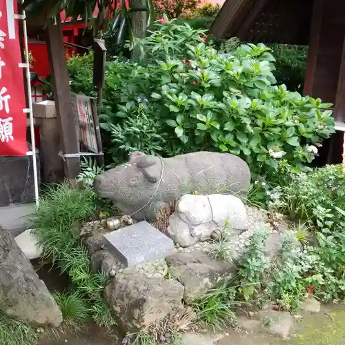 大島稲荷神社の狛犬