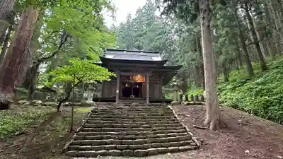 鳥越八幡神社(山形県)