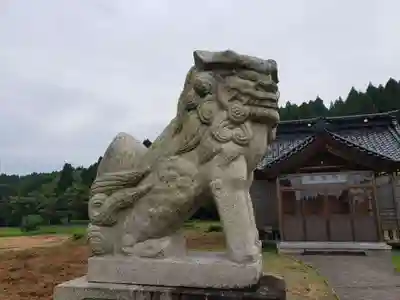 熊野神社の狛犬