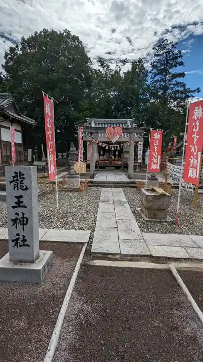 冠纓神社の末社・摂社