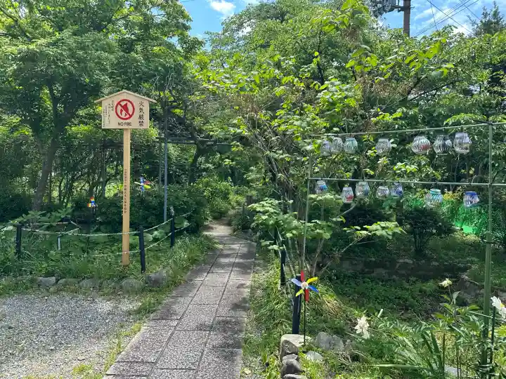惠心院(恵心院)の{uncategorized: "未分類", other: "その他", undefined: "問題あり", building: "その他建物", grave: "お墓", sacred_gate: "鳥居", guardian: "狛犬", statue: "像", buddha: "仏像", history: "歴史", nature: "自然", garden: "庭園", animal: "動物", pagoda: "塔", temizu: "手水舎", mountain_gate: "山門・神門", sanctuary: "本殿・本堂", subordinate: "末社・摂社", art: "芸術", scenery: "景色", jizo: "地蔵", ema: "絵馬", goshuin: "御朱印", omikuji: "おみくじ", items: "授与品その他", amulet: "お守り", goshuincho: "御朱印帳", eats: "食事", festival: "お祭り", votive_dance: "神楽", shichigosan: "七五三参", wedding: "結婚式", experience: "体験その他", initially: "初詣", around: "周辺", anti_infection: "感染症対策"}